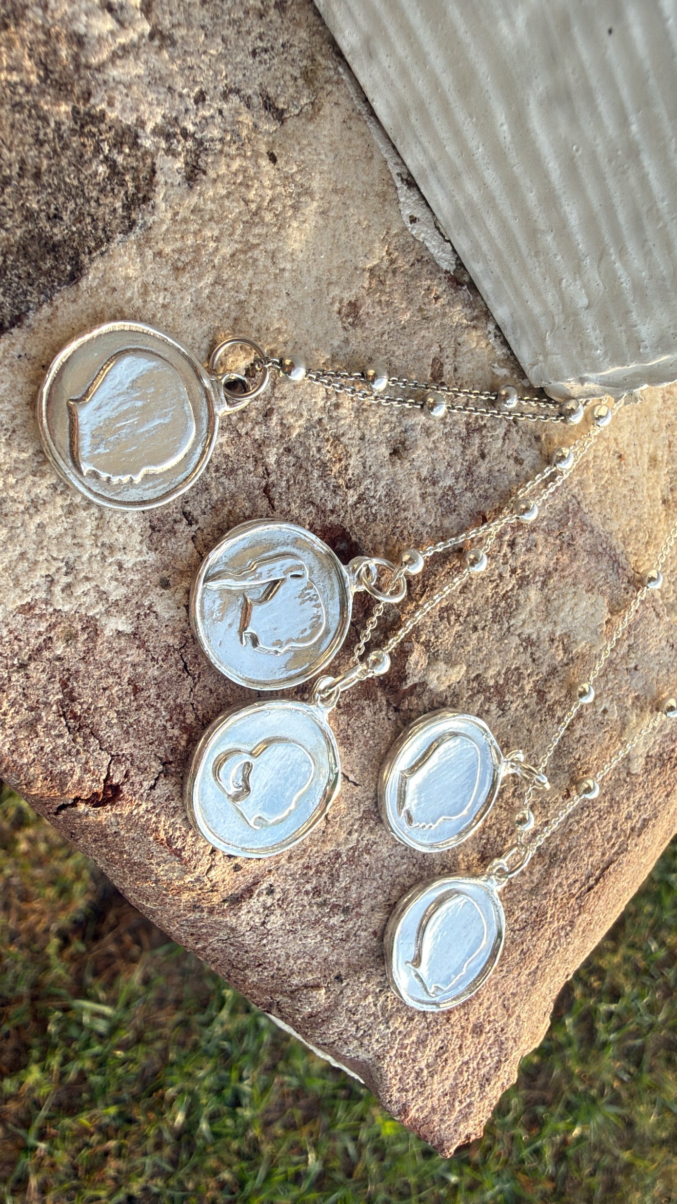 Heirloom Silhouette Necklace